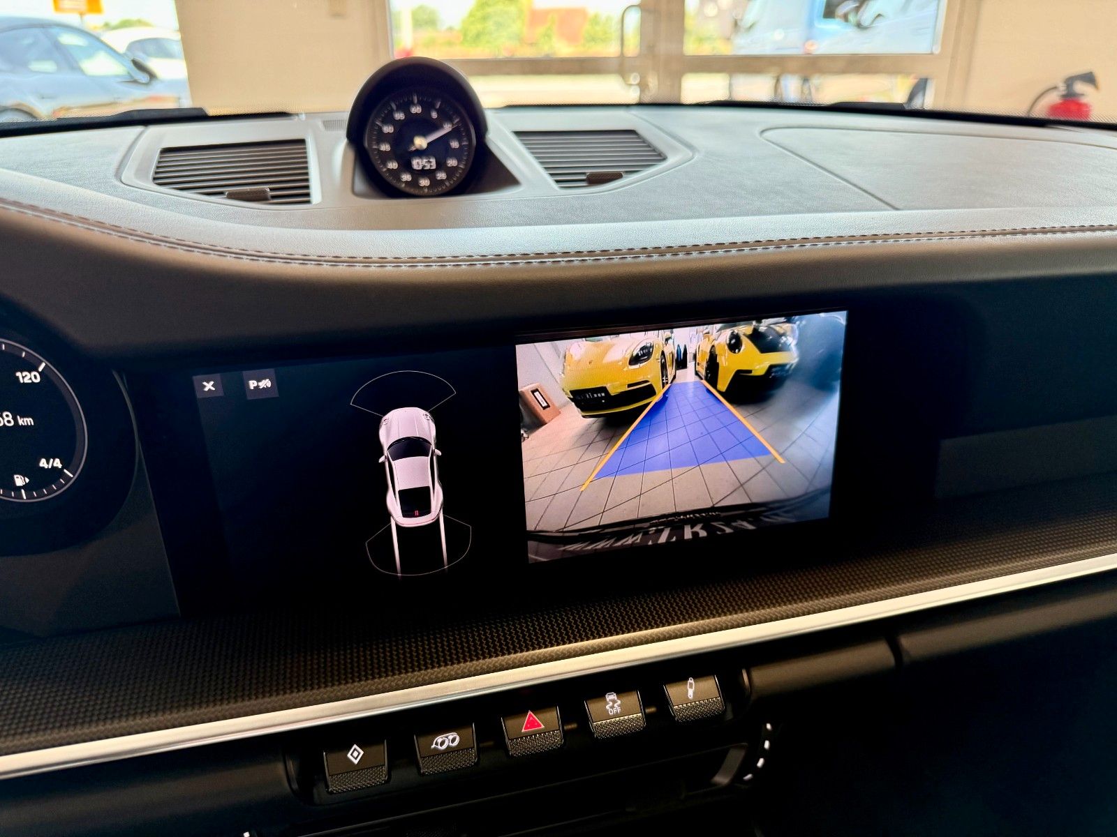 Fahrzeugabbildung Porsche 911 992 Carrera 4S SportDesign/ACC/SCP/APPROVED