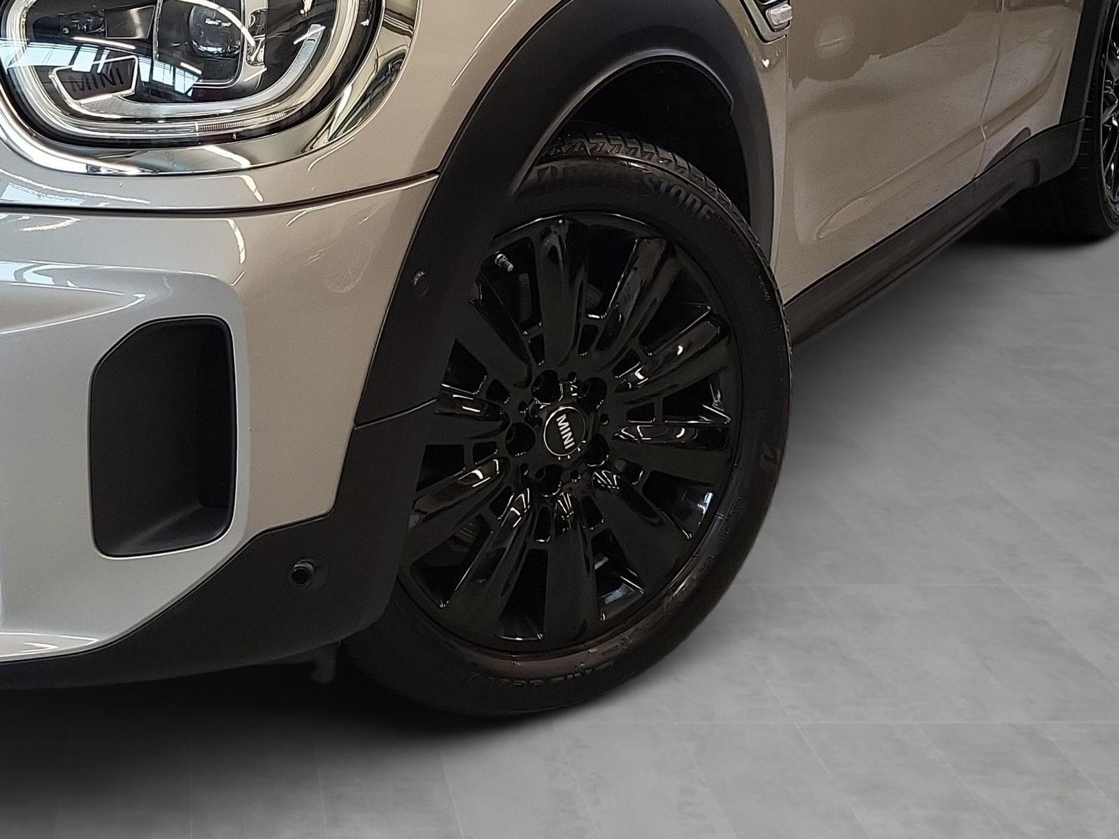 MINI Cooper SE ALL4 Countryman Navi Kamera LED