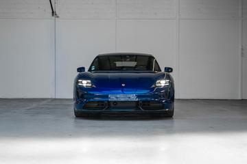 صورة 3 لـ 2020 Porsche TAYCAN