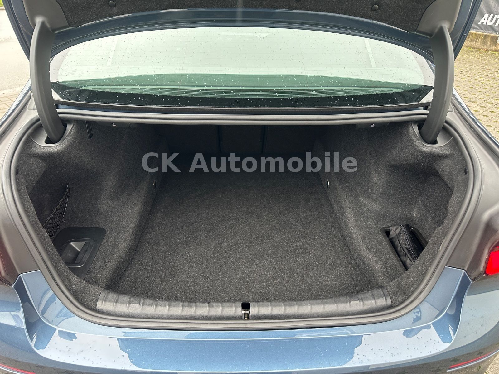 Fahrzeugabbildung BMW 530d Lim./Navi/Head-Up/Laser/Leder/Kamera