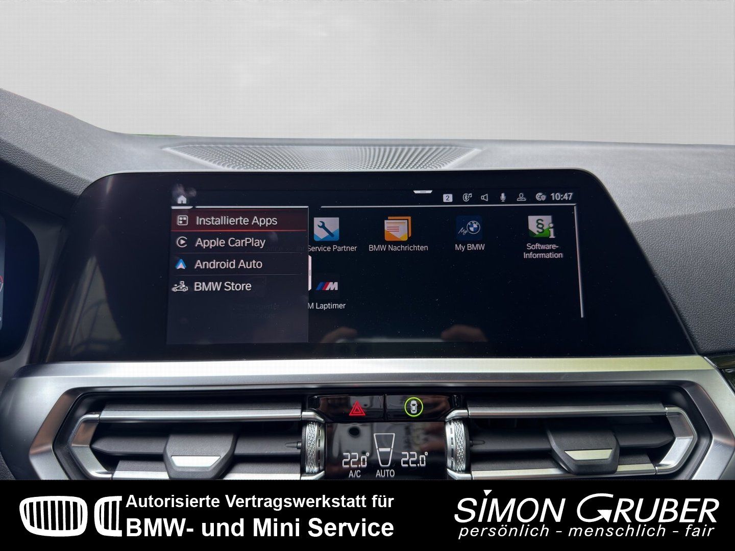 Fahrzeugabbildung BMW 318 i Adv Shadow HUD SHZ Innovationspaket Kamera