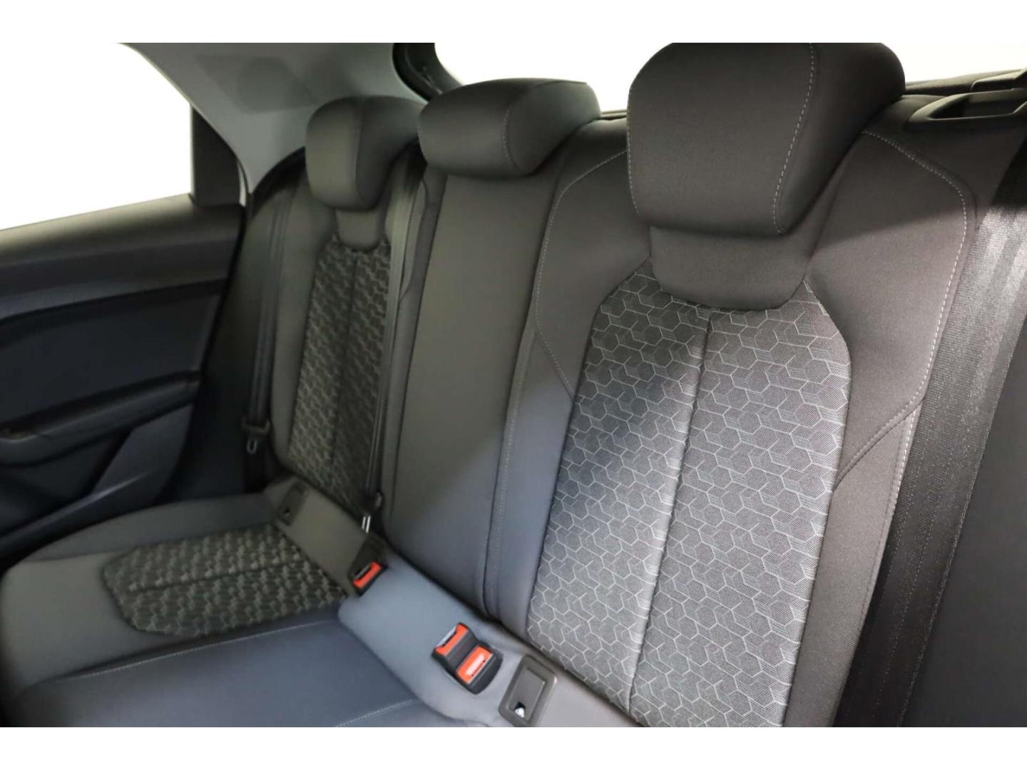 Audi A1 Sportback 25 TFSI S line S-Tronic LED/NAV/SH, миниатюра 11