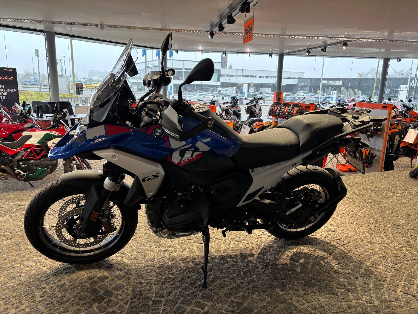 Fahrzeugabbildung BMW R 1300 GS Trophy 3 Pakete ACC