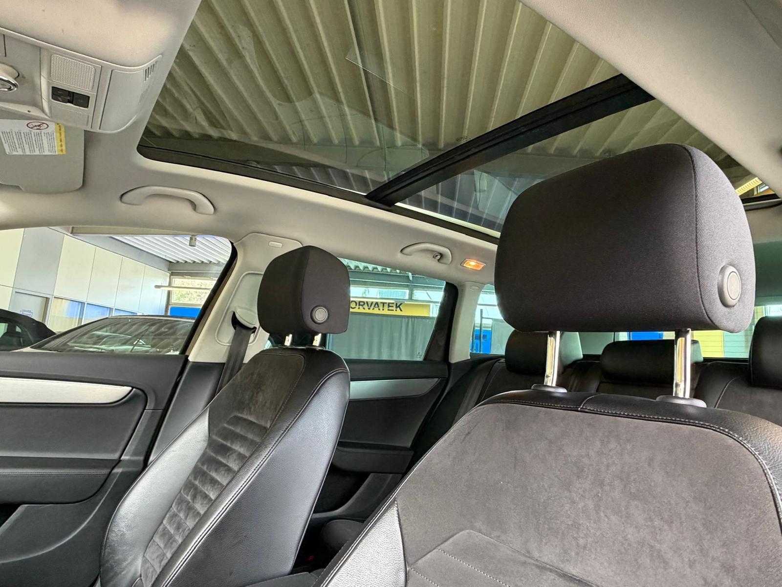 Volkswagen Passat 2011 — photo 16