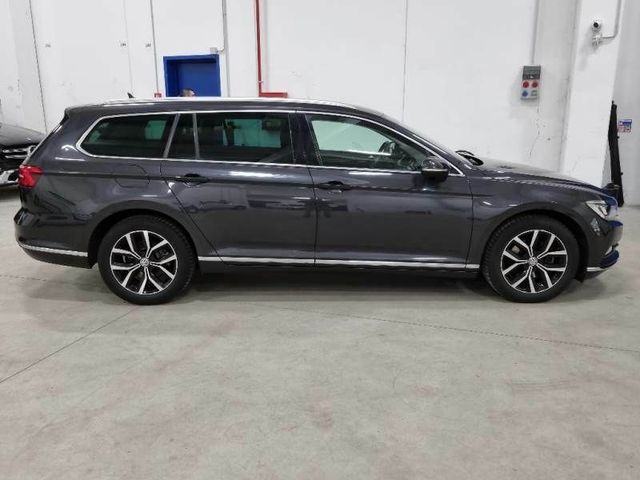 Volkswagen VOLKSWAGEN PASSAT VARIANT 2.0 TDI 110kW Executiv