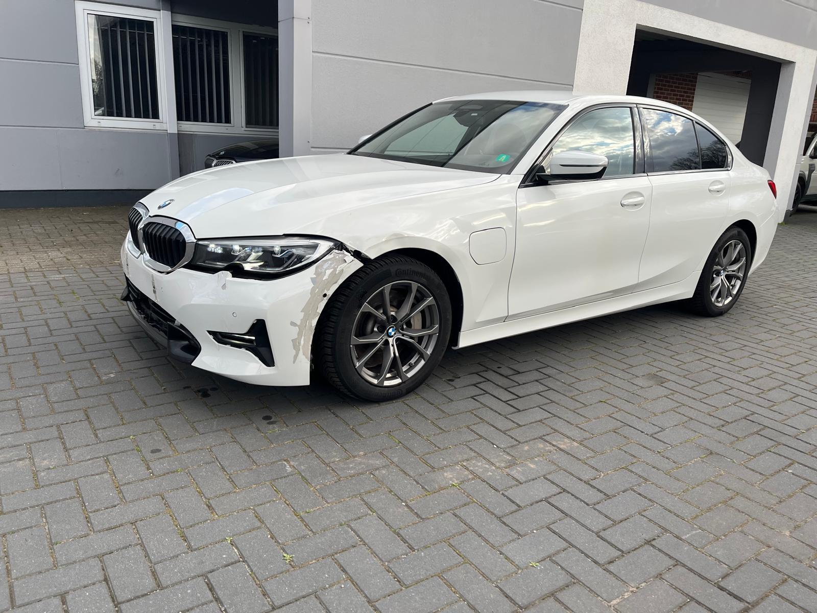 BMW 330 e Limousine  Sport Line HuD