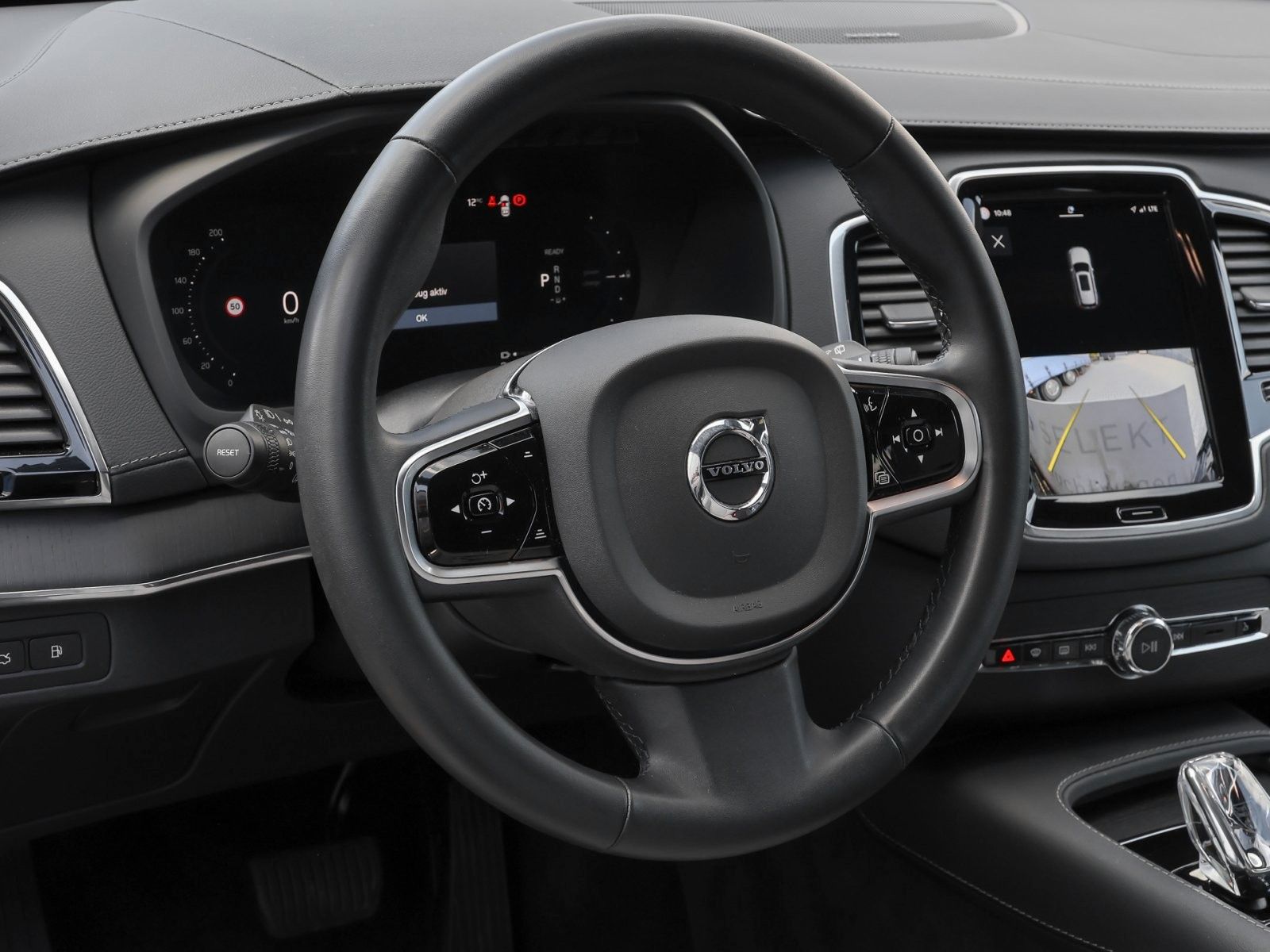 Volvo XC90 Plus Dark Recharge Plug-In Hybrid AWD foto 12