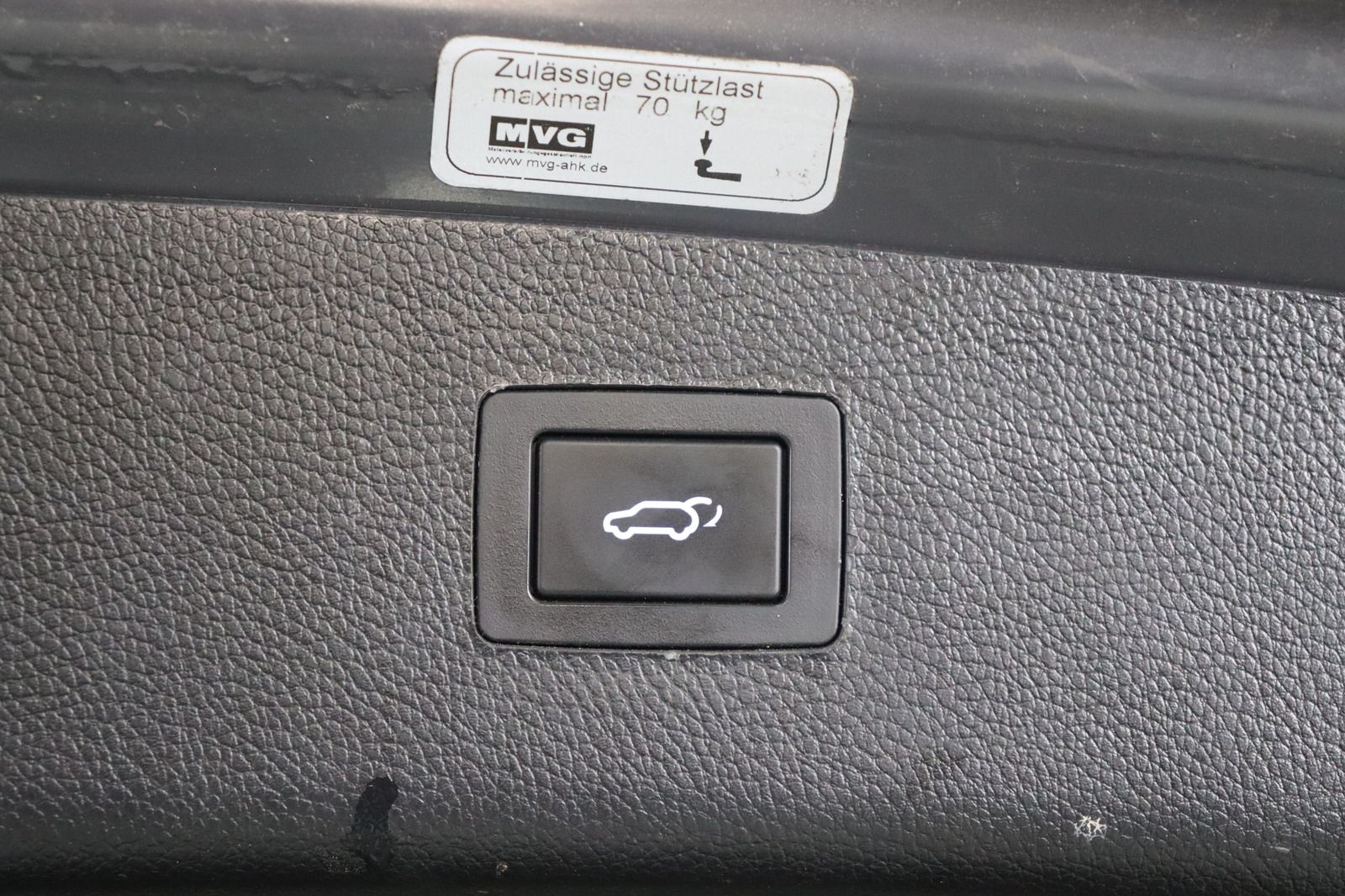 Fahrzeugabbildung Hyundai i40 FL 1.6 CRDi Space Plus * Sitzhzg./-lüftung