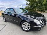 Mercedes-Benz Mercedes E200 Kompressor - Mercedes-Benz E 200 aus 2005: Kompressor