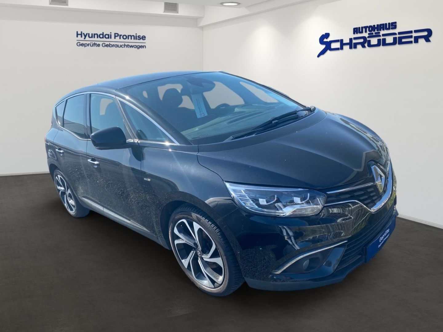 Fahrzeugabbildung Renault Scenic BOSE Edition 1.3TCe Klima HUD HU/AU