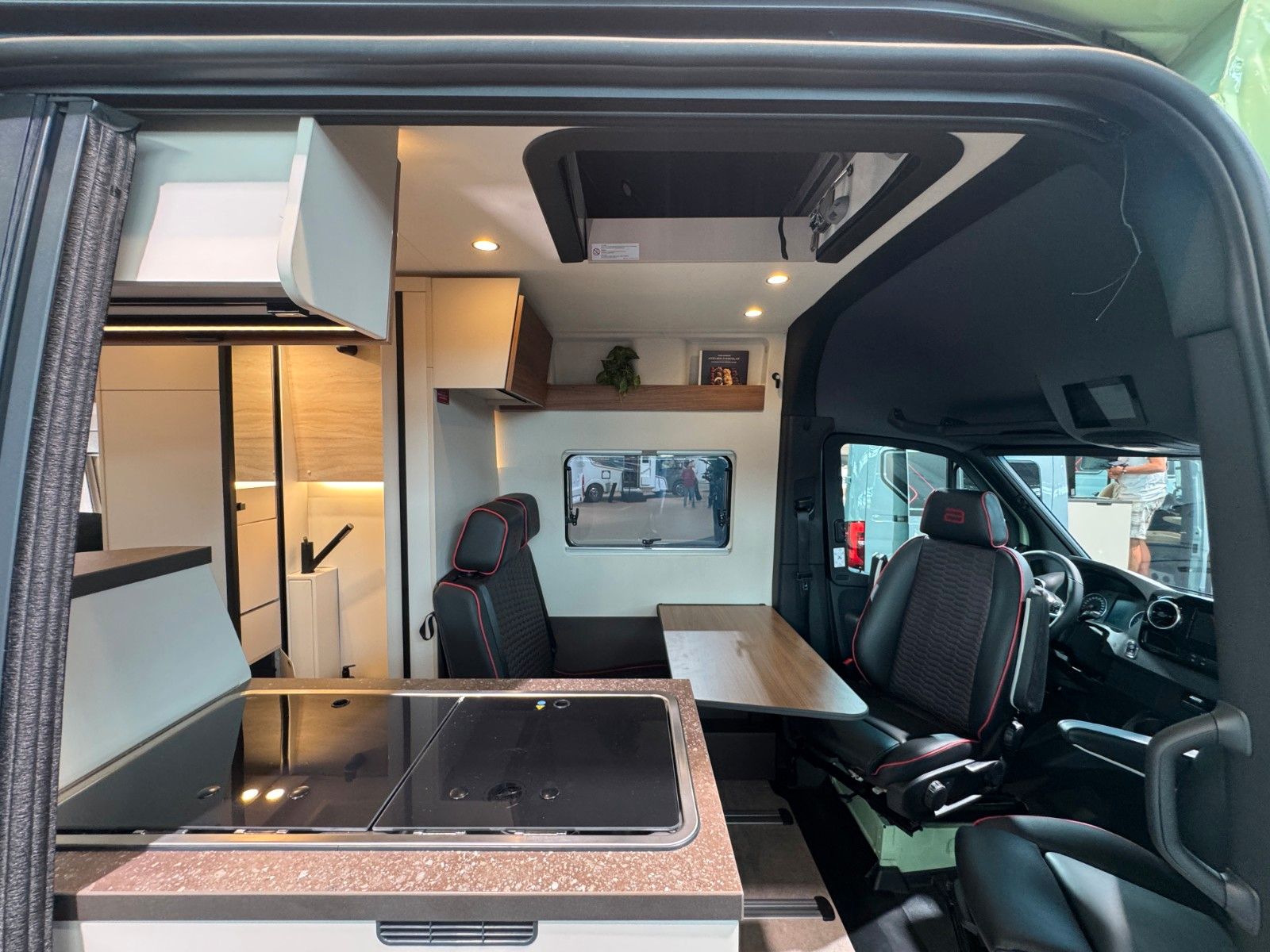 Fahrzeugabbildung Bürstner Habiton Mercedes HMX 6.0 Allrad 4x4 NEUHEIT 2026