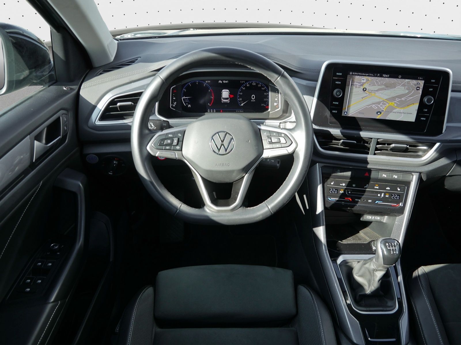 Volkswagen T-Roc - Bild 8