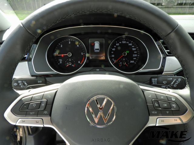 Passat Variant Business 2.0 TDI DSG NAV AHZV ACC