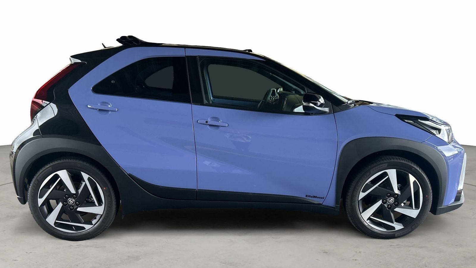 Toyota Aygo X Hybrid Lounge imagem 2