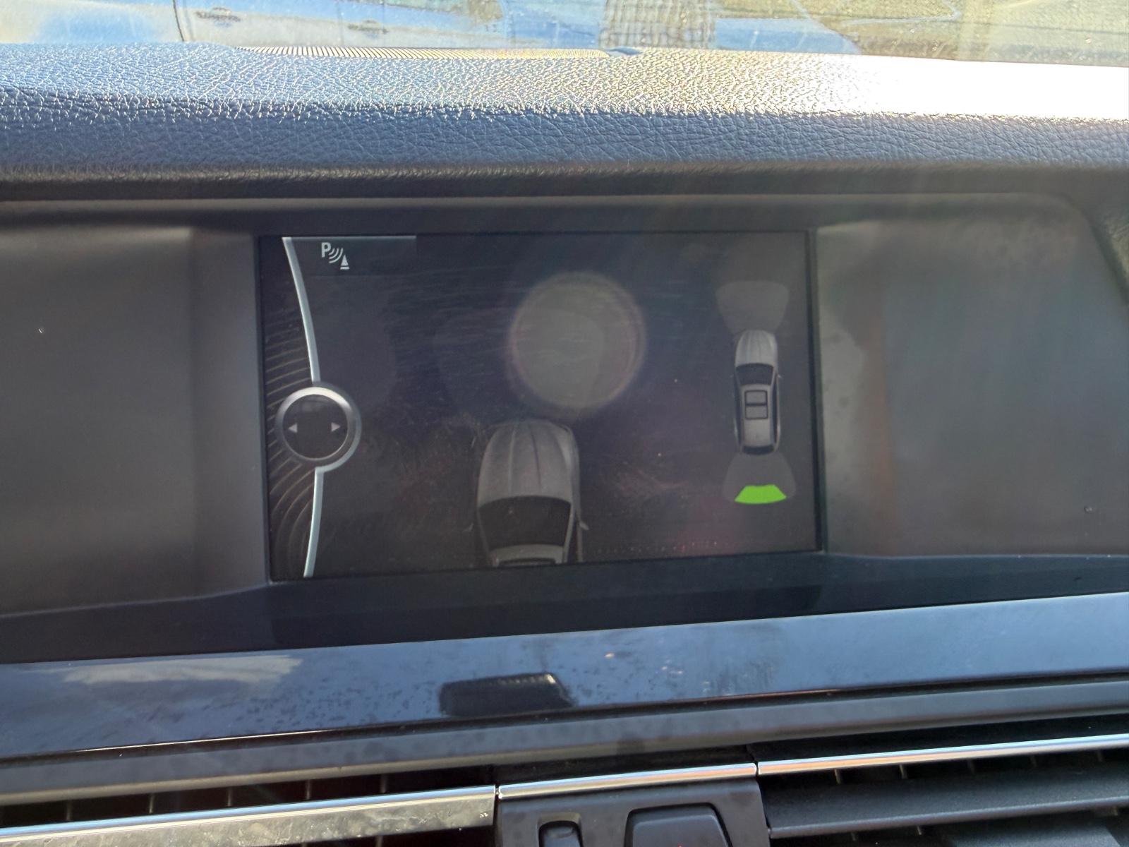 BMW 520 2011 — photo 14