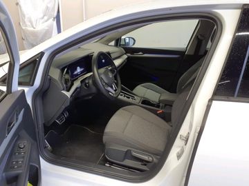 Volkswagen Golf - 6