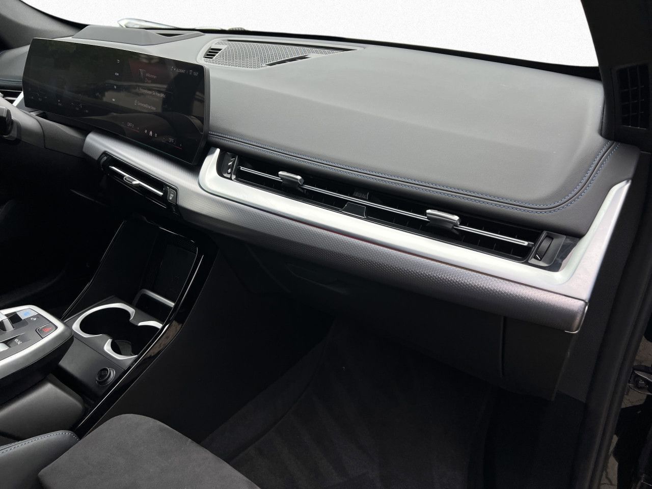 BMW iX1 - Bild 14