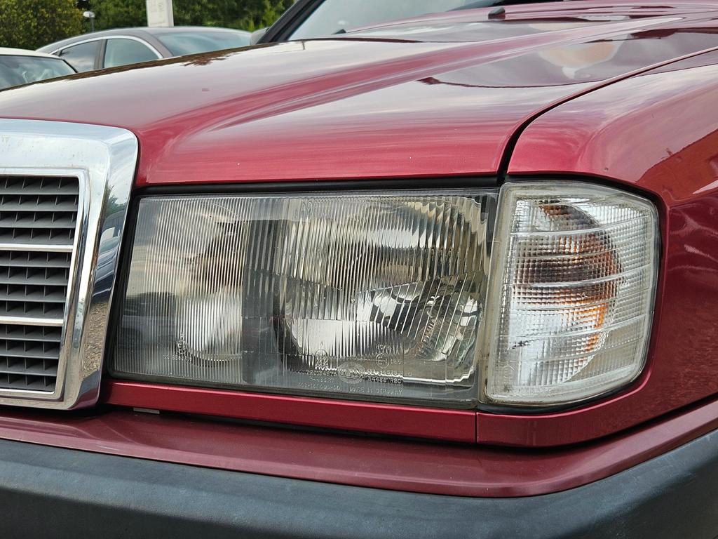 Mercedes-Benz 190