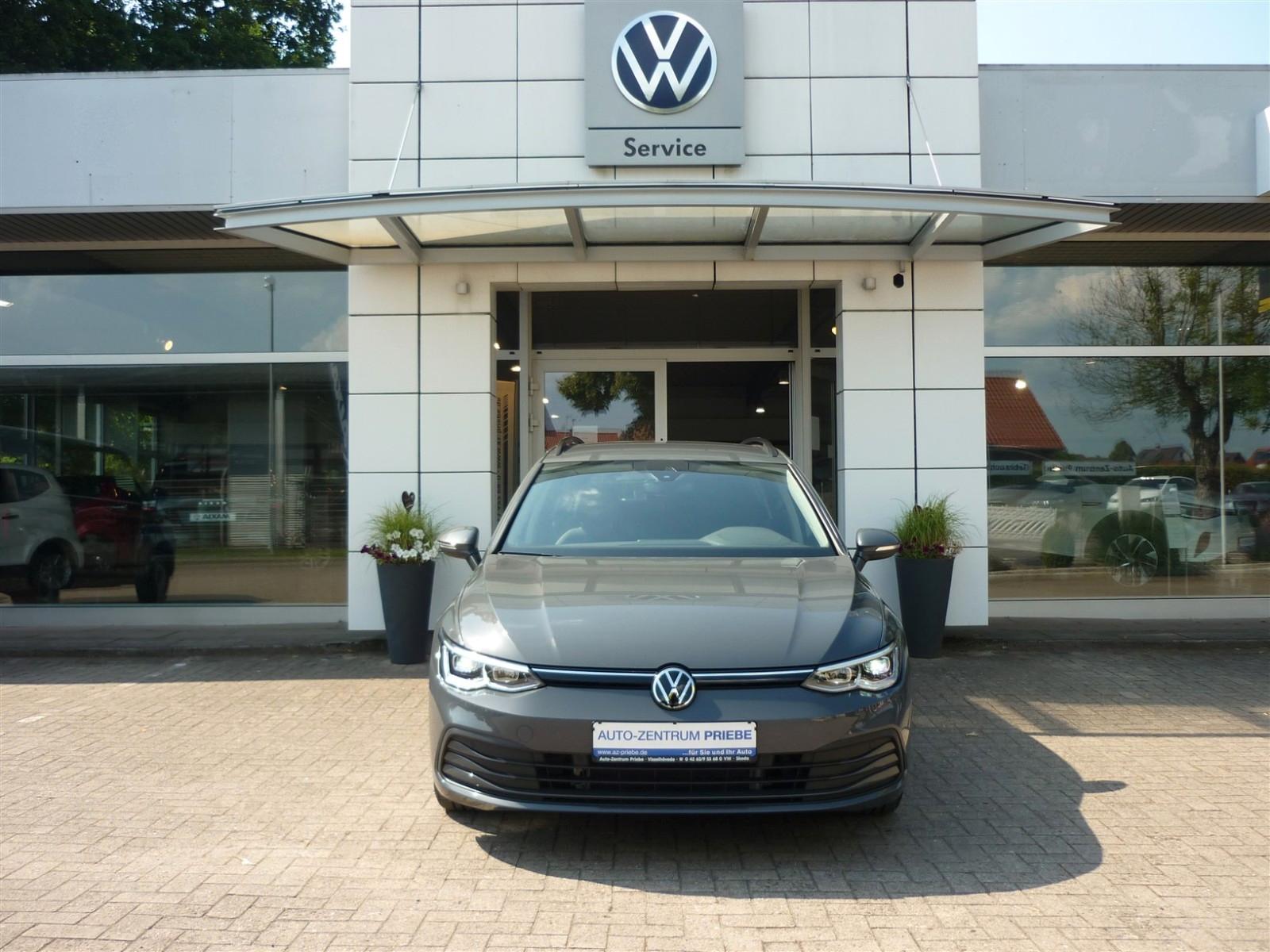 Volkswagen Golf VIII Var. Life eTSI DSG+Navi+AHK+ACC+Sitzh.