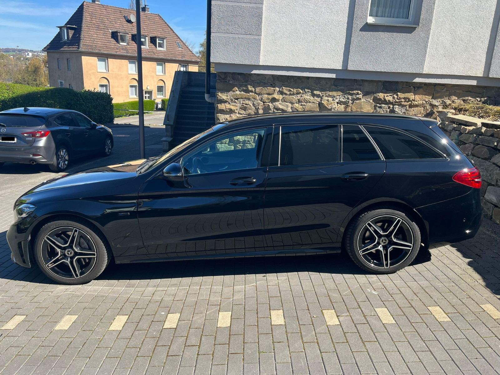 MERCEDES-BENZ C 300 e AMG / NIGHT / Garantie / Kamera / TÜV