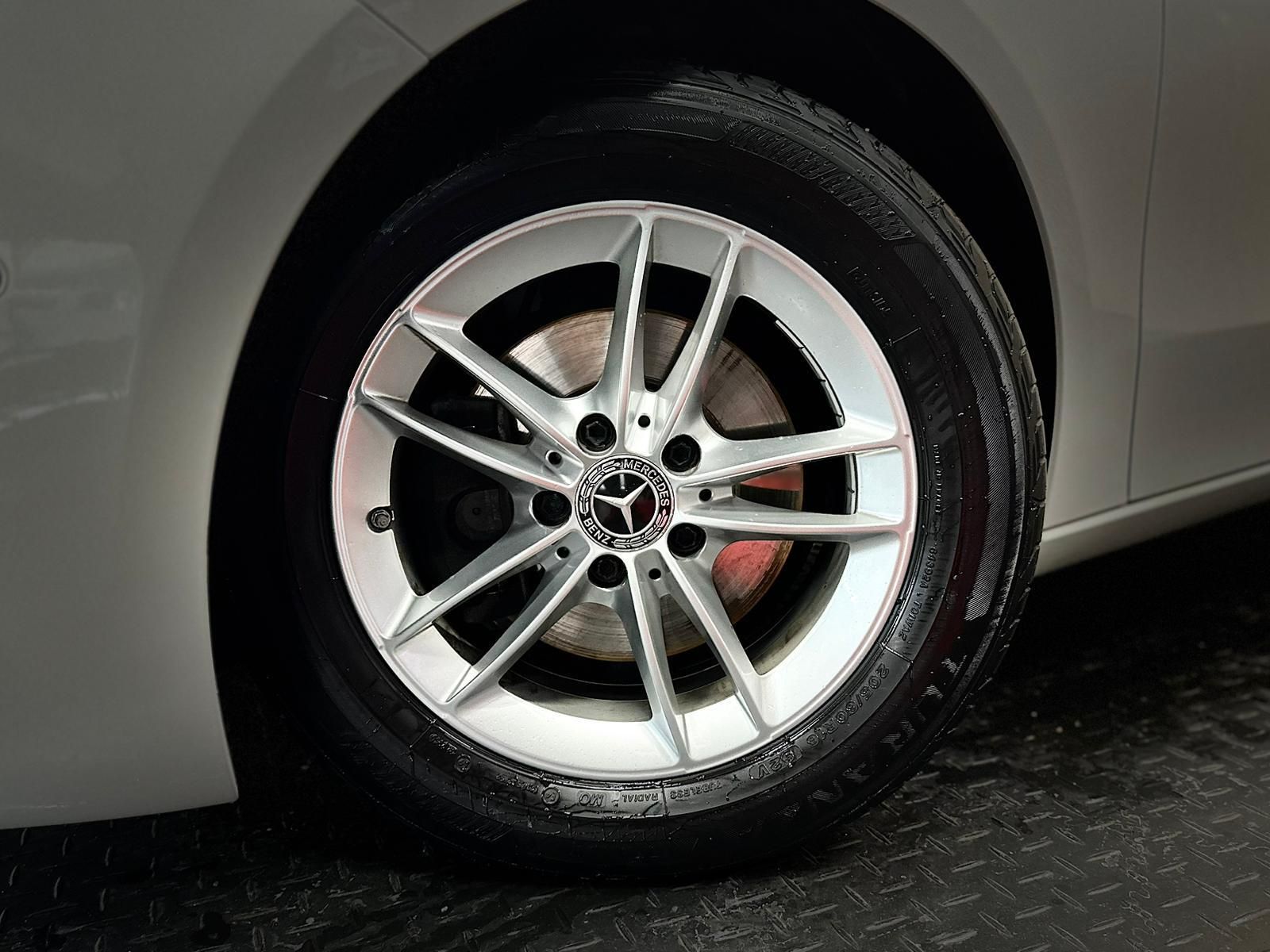 MERCEDES-BENZ A180d* LED#SHZ#NAVI#TEMPO#KLIMAAUTO#PDC#SPUR# - Image 9