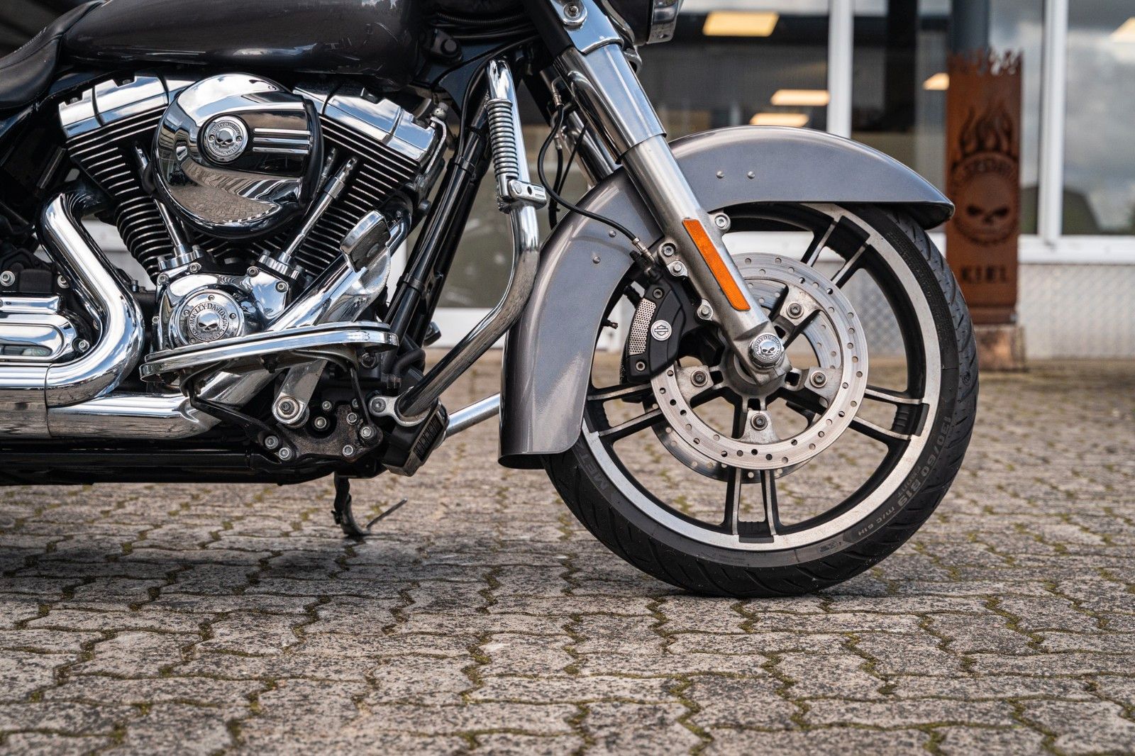Fahrzeugabbildung Harley-Davidson FLHX Street Glide 103 cui - Kesstech -