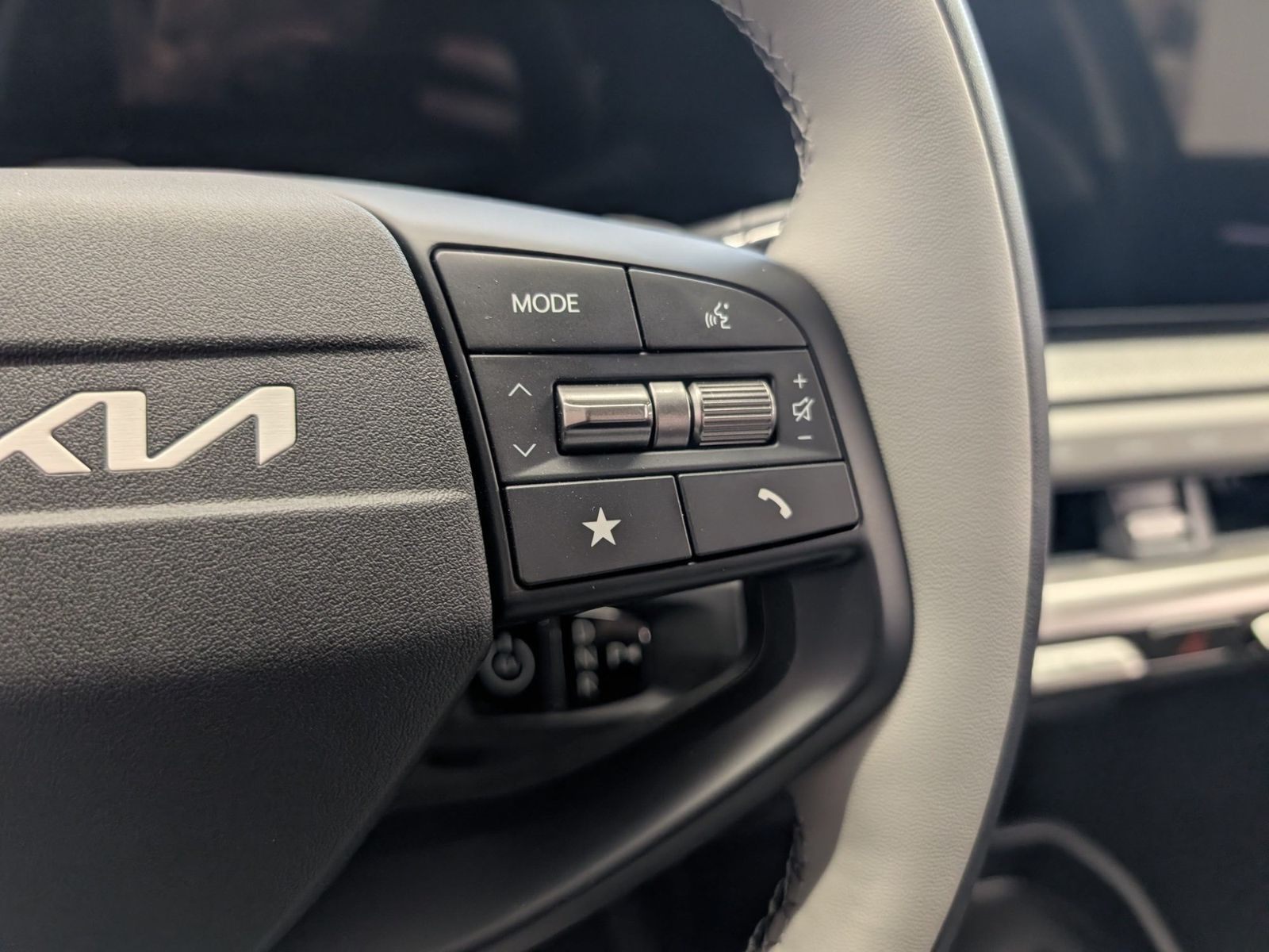 KIA EV4  81.4-kWh FWD Earth Upgrade Sound Design – Bild 31