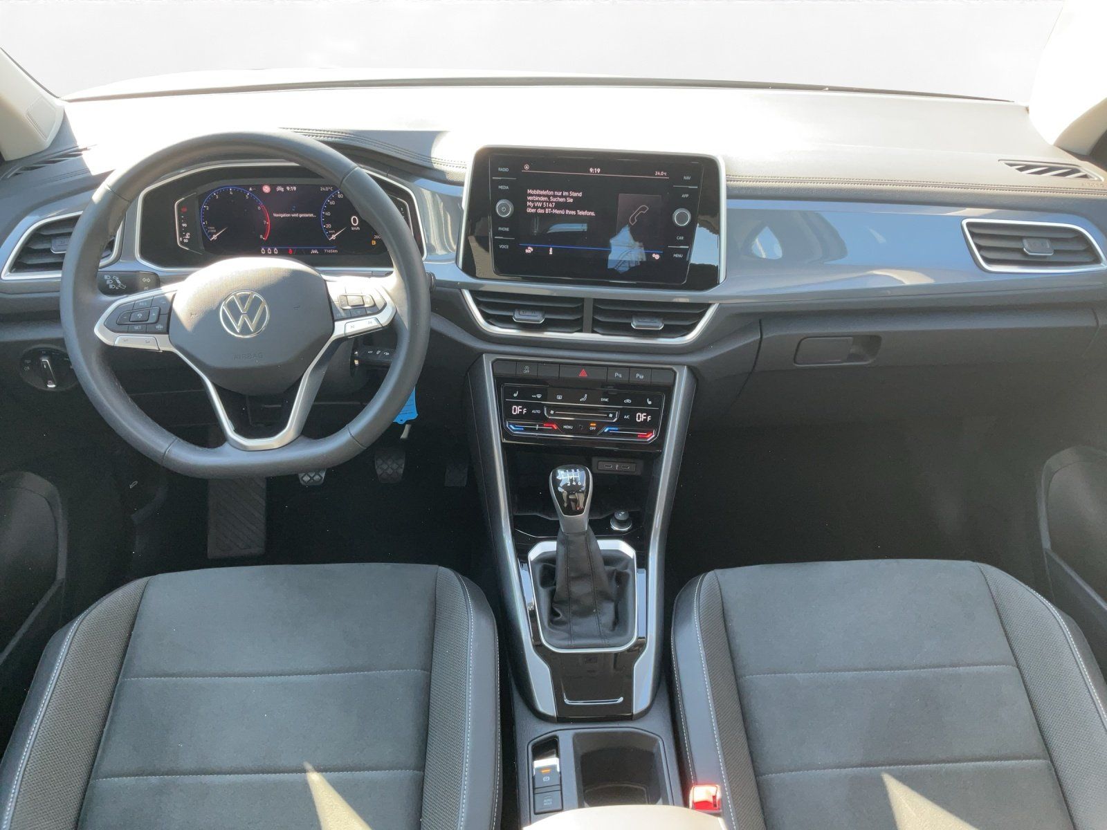 Volkswagen T-Roc - Bild 12