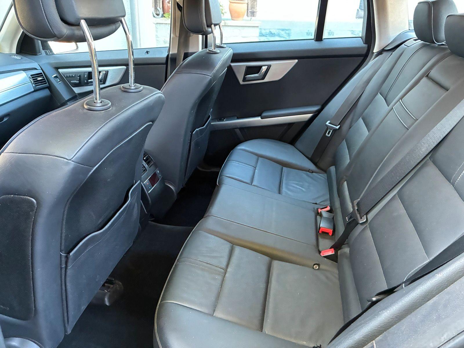 Mercedes-Benz GLK350 2009 — photo 6