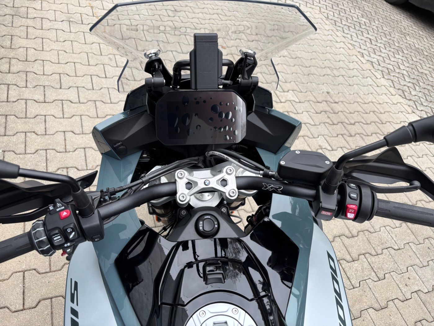 Fahrzeugabbildung BMW S 1000 XR Sport 2 Pakete Tieferlegung