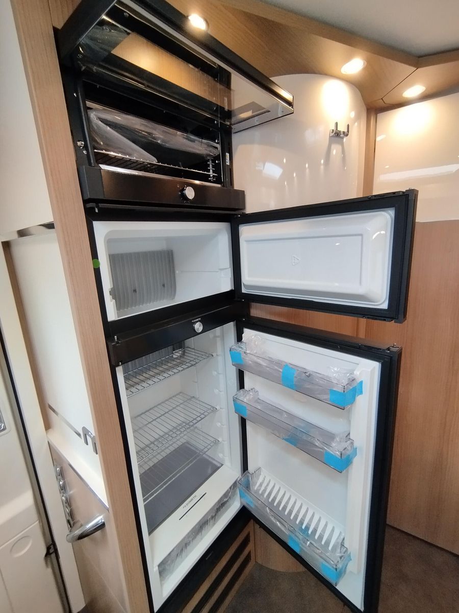 Fahrzeugabbildung Malibu I 490 RB LE comfort Mercedes,Distronic,LED,Autom