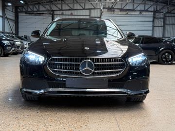 Mercedes E 200 - 2