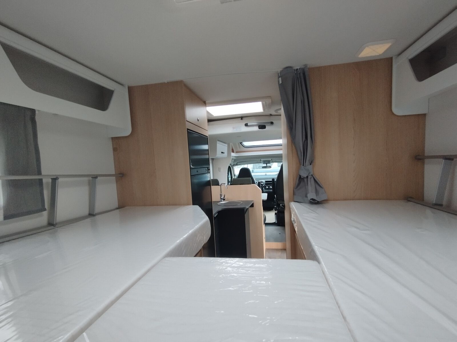 Fahrzeugabbildung Sunlight Adventure T 67 Hubbett,Automatik