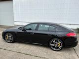 Porsche Panamera Turbo Executive Turbo Executive - Porsche Panamera Turbo mit Benzin-Antrieb