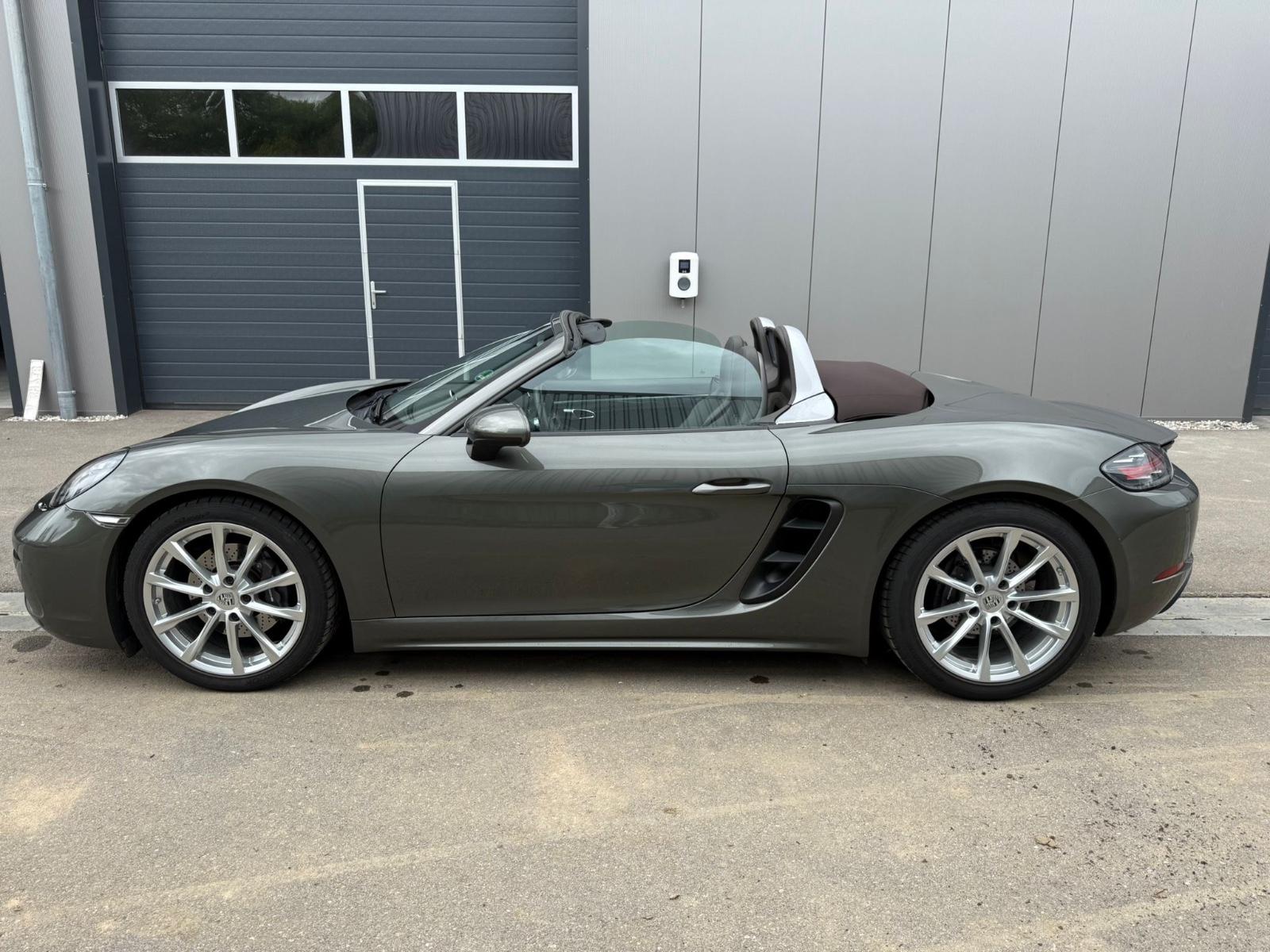 Porsche Boxster+Alu 19"+SCP+1.Hd+Porsche Approve 04/2027