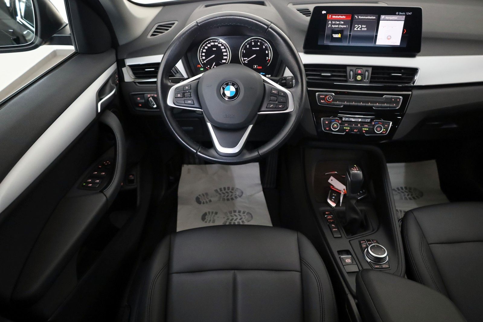 Fahrzeugabbildung BMW X1 xDrive25e Advantage,Leder,Navi,LED,Kamera,HUD