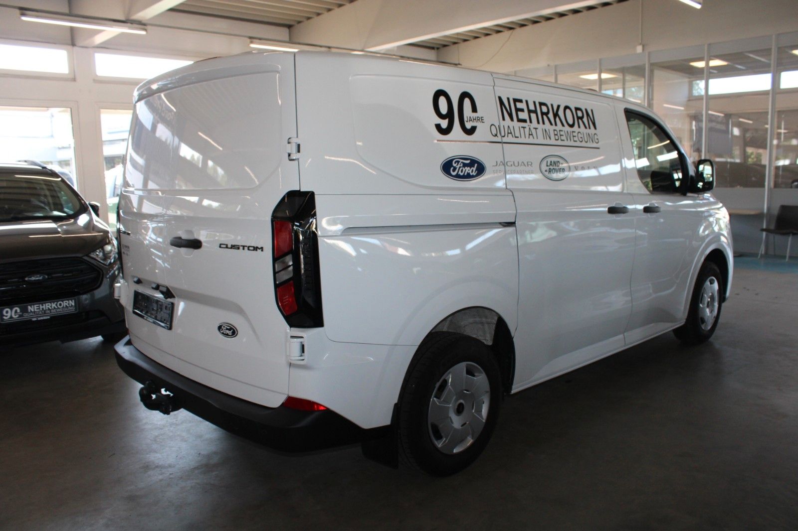 Fahrzeugabbildung Ford Transit Custom L1 TREND LED TechnologiePak2