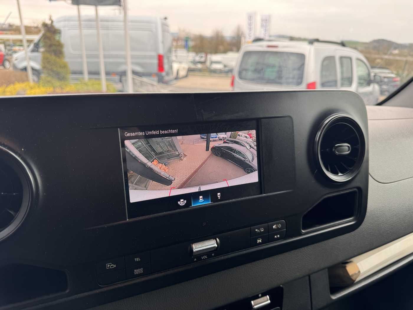 Fahrzeugabbildung Mercedes-Benz Sprinter 516 CDI Werkstatt/Regal AHK3,5to Klima