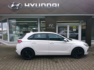 Fahrzeugabbildung Hyundai i30 FL 1.0 T-GDI M/T (48V) Select FunktionsP
