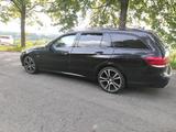 Mercedes-Benz Mercedes E Klasse 220 CDI T Modell 4 Matic... - Mercedes-Benz E 220: Cdi T Modell