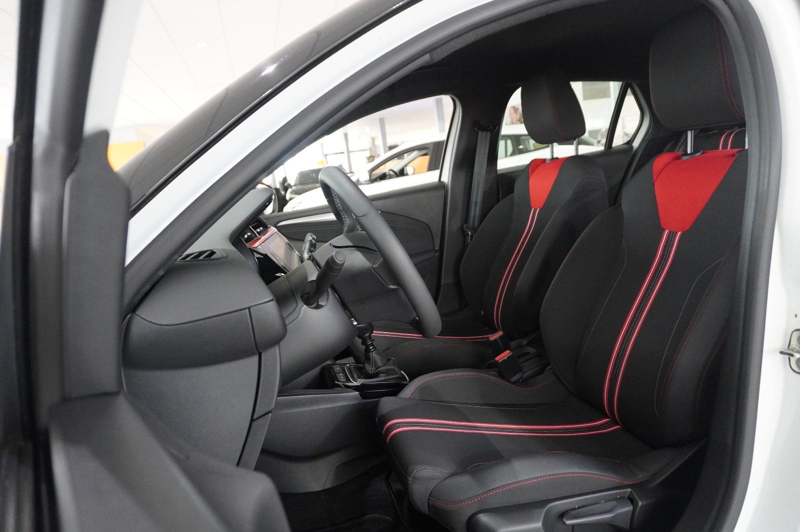 Fahrzeugabbildung Opel Corsa 1.2T GS SPORT NAVI/LED/SPORT/VIRT./SH/DAB+