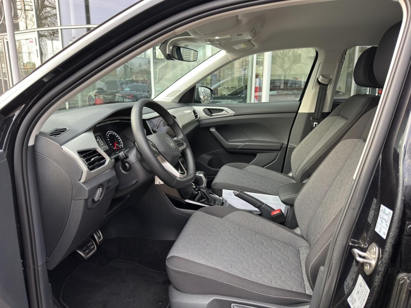 Fahrzeugabbildung Volkswagen T-Cross MOVE MOVE 1.0 TSI-DSG,Navi,ACC,Climatron