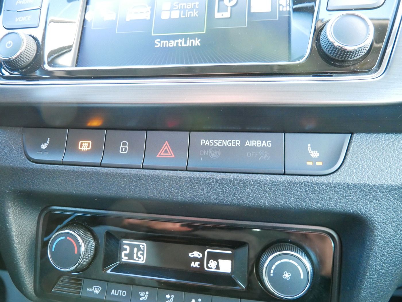 Fahrzeugabbildung SKODA Fabia Combi 1.2 TSI Joy PDC SHZ NSW Klimaautom.