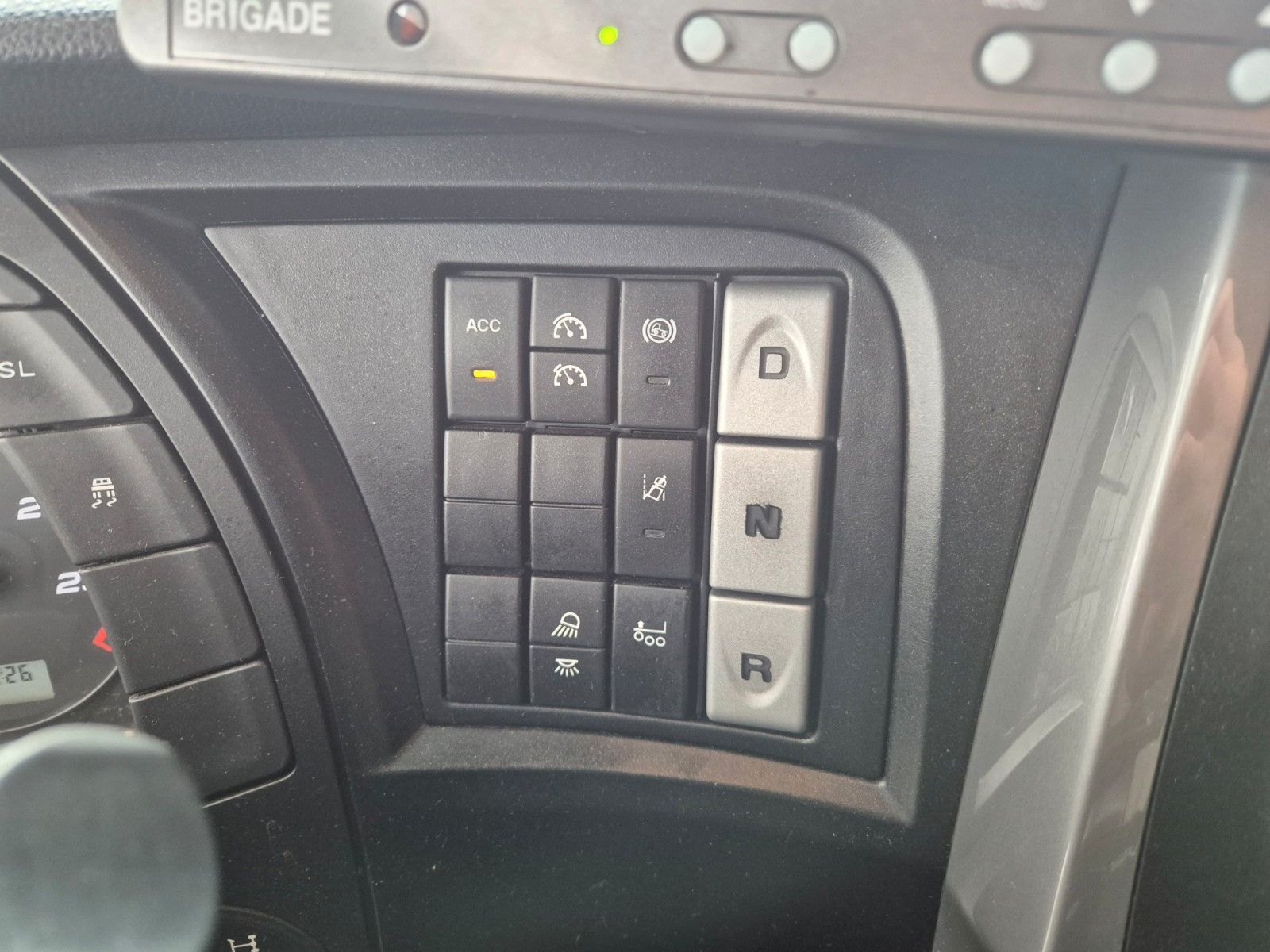 Fahrzeugabbildung Iveco Stralis 460NP LNG 4x2 3 Stück