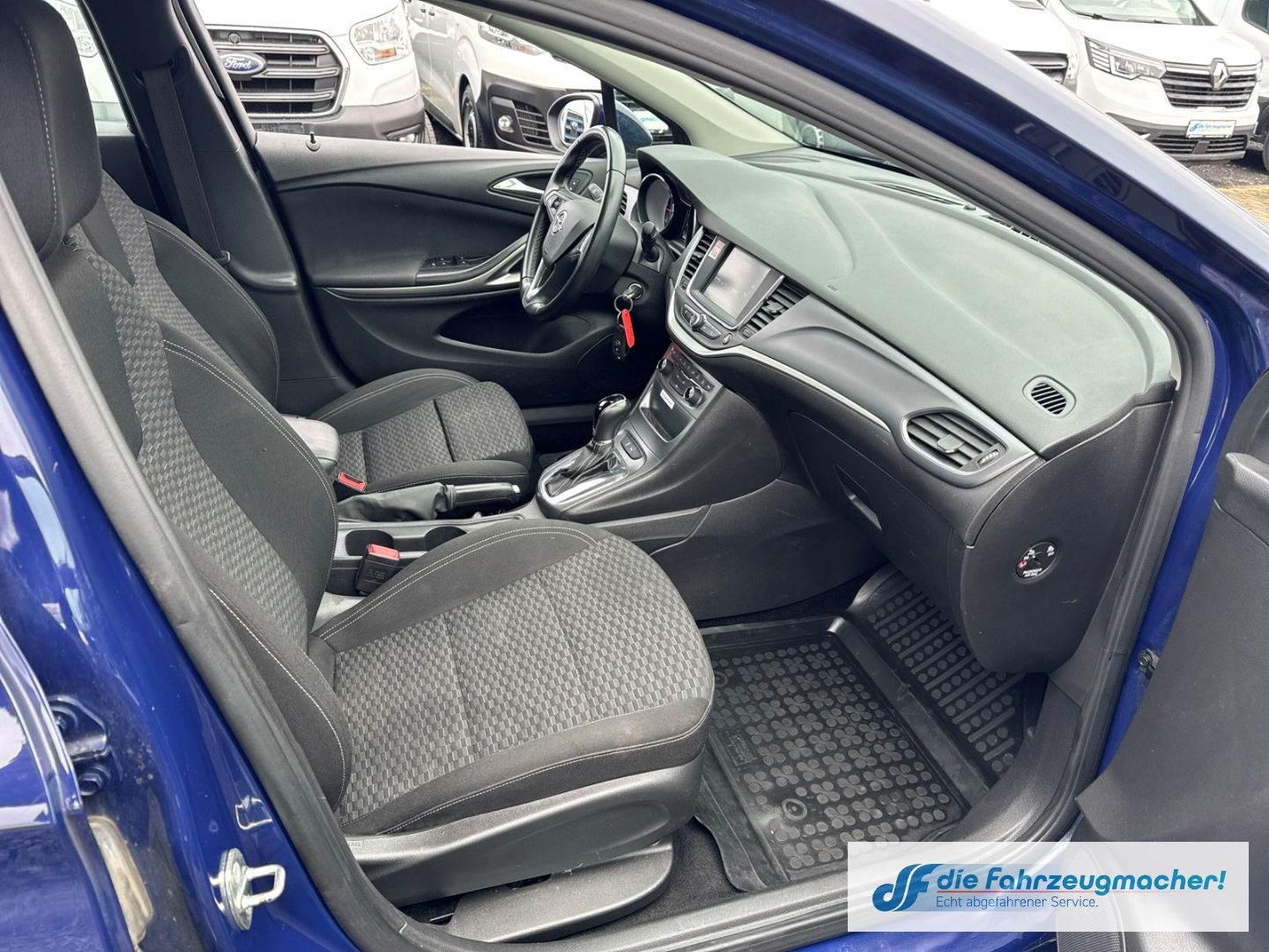 Fahrzeugabbildung Opel Astra K Sports Tourer LED Apple CarPlay Android