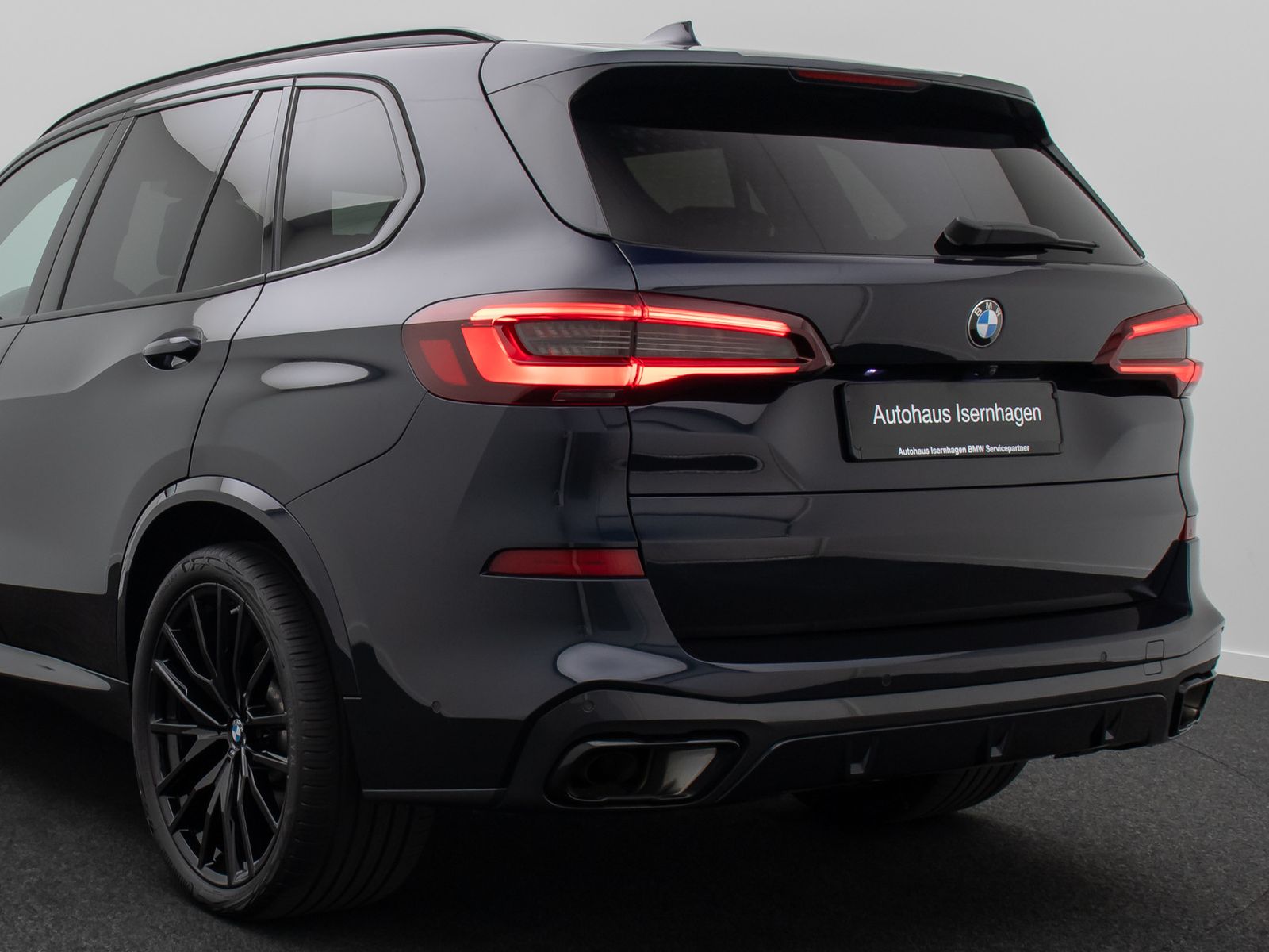 Fahrzeugabbildung BMW X5 xD40d M Sport 360° Laser Panorama H/K ACC 22"