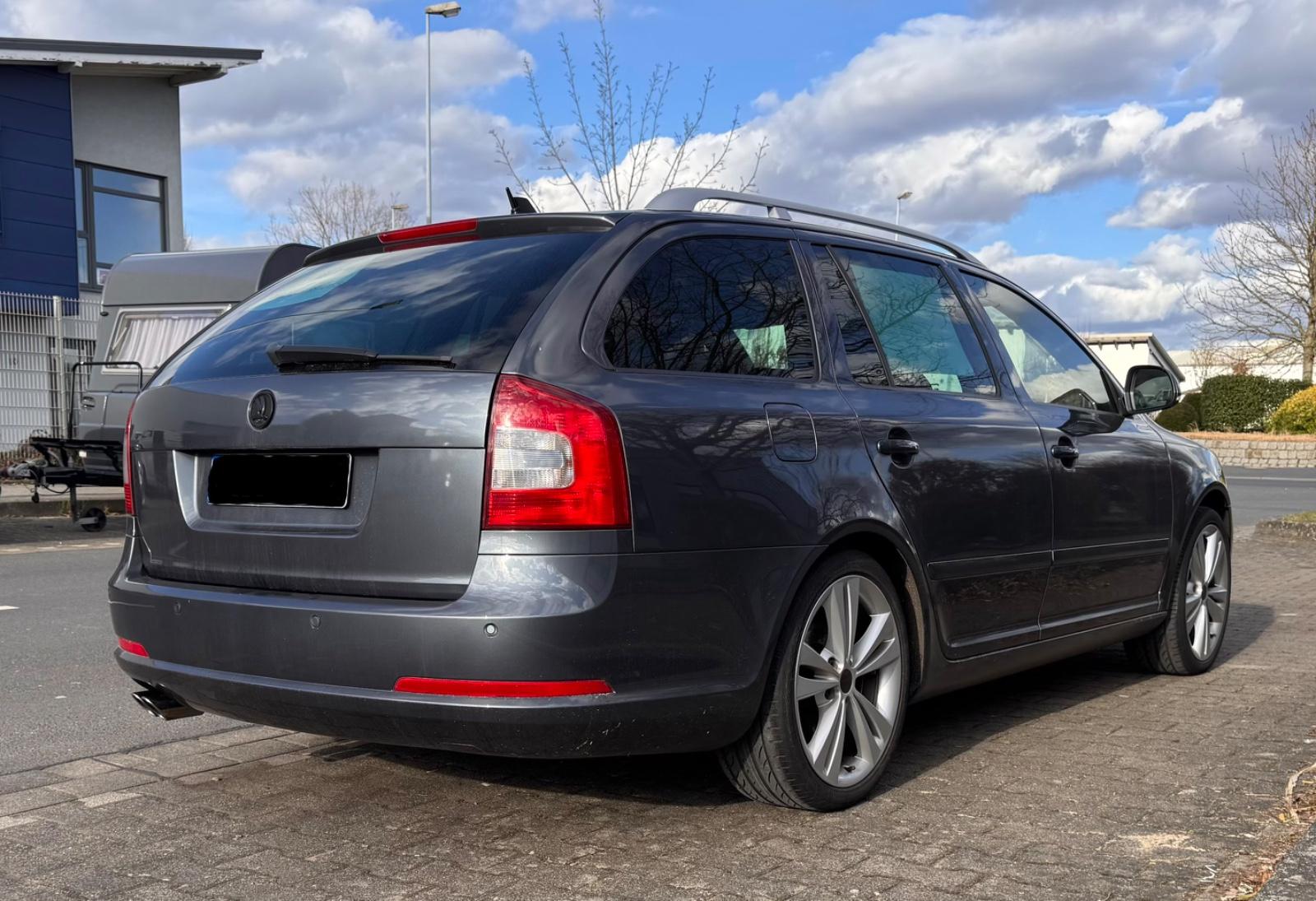 Skoda Octavia 2.0 TFSI DSG RS Combi RS