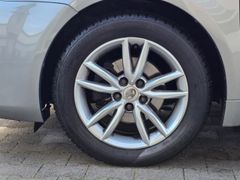 Fahrzeugabbildung Avensis 1,8 Business Edition