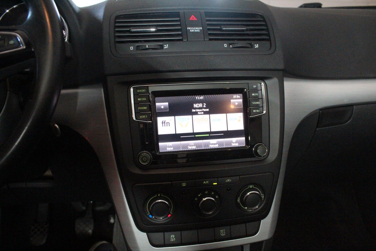 Fahrzeugabbildung SKODA Yeti 1.2 TSI Ambition AHK *Winterräder