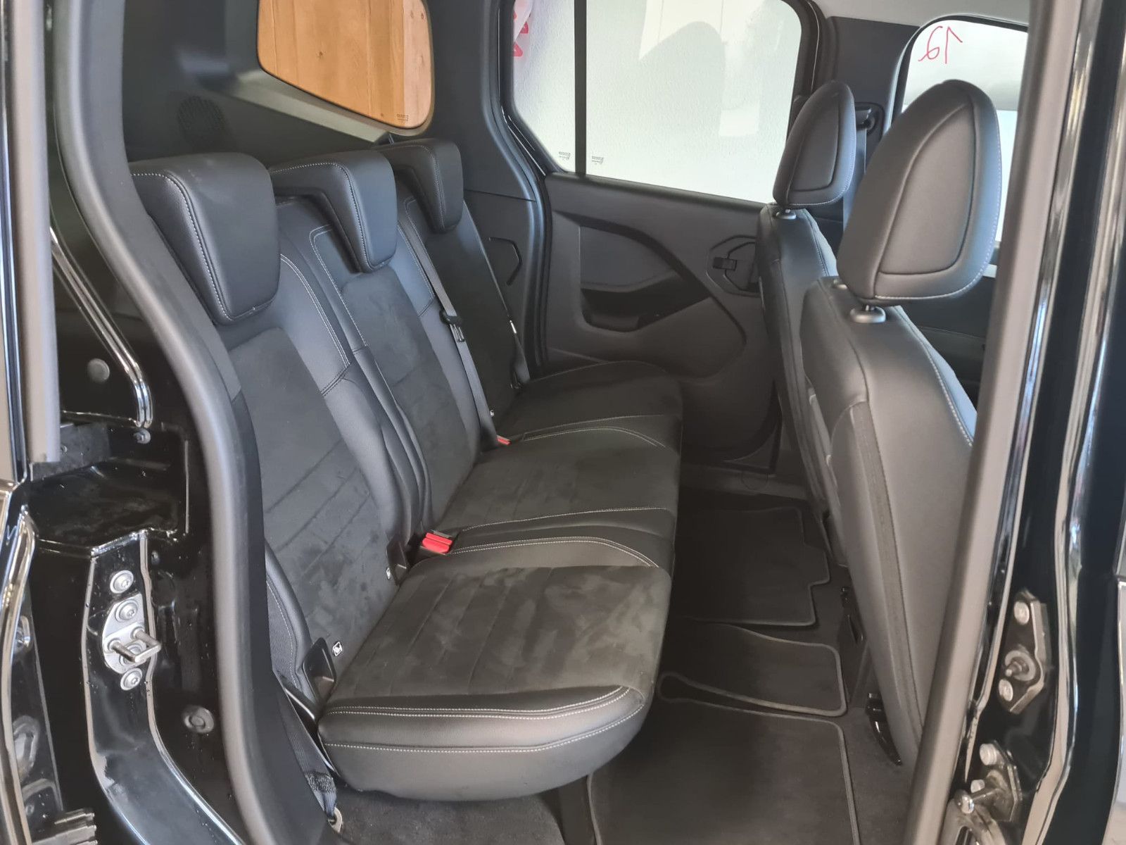 Fahrzeugabbildung Mercedes-Benz T 180 / Citan / AHK / LED / KAMERA / 1. HAND